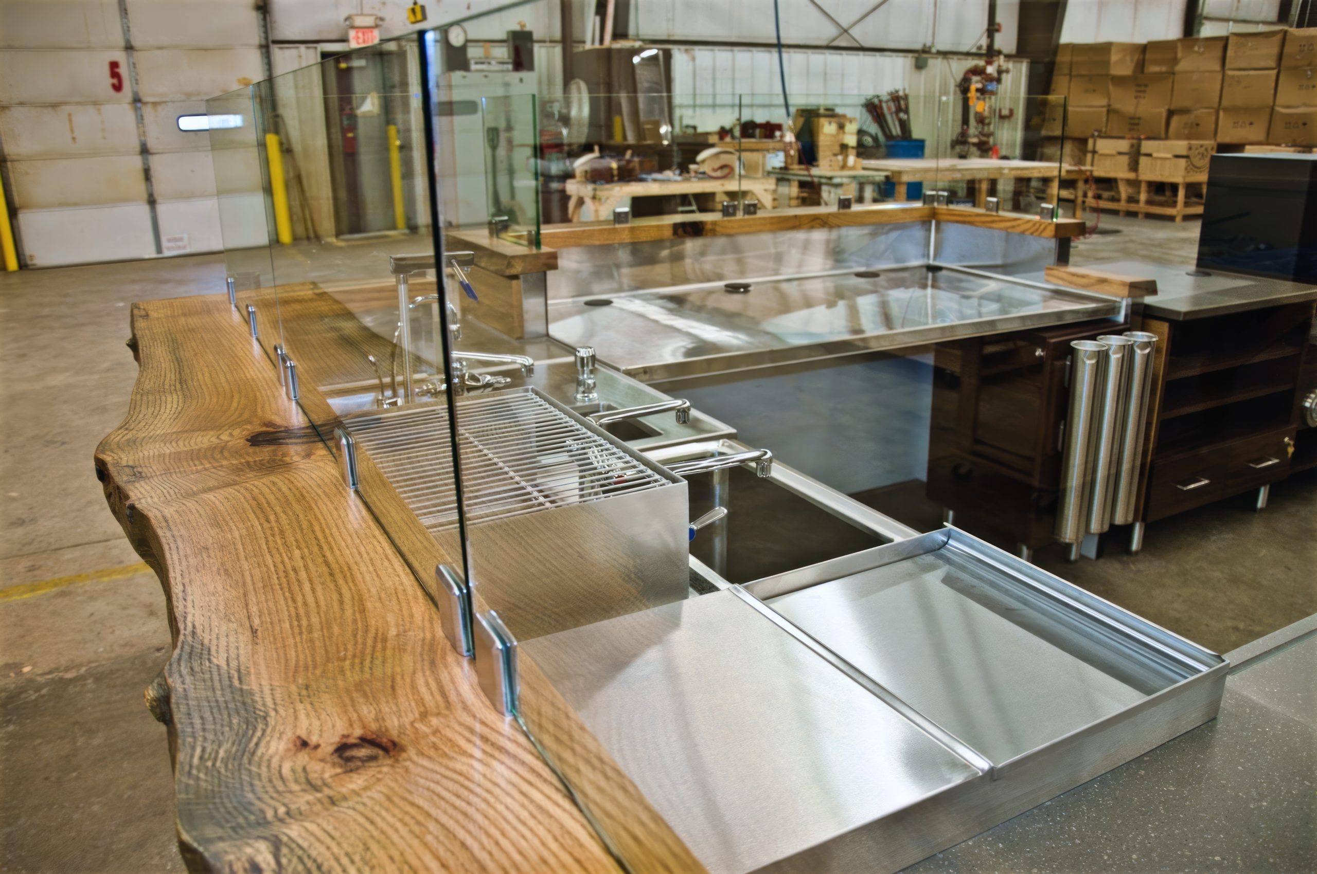 Live-Edge-Wood-Food-Service-barista-bar