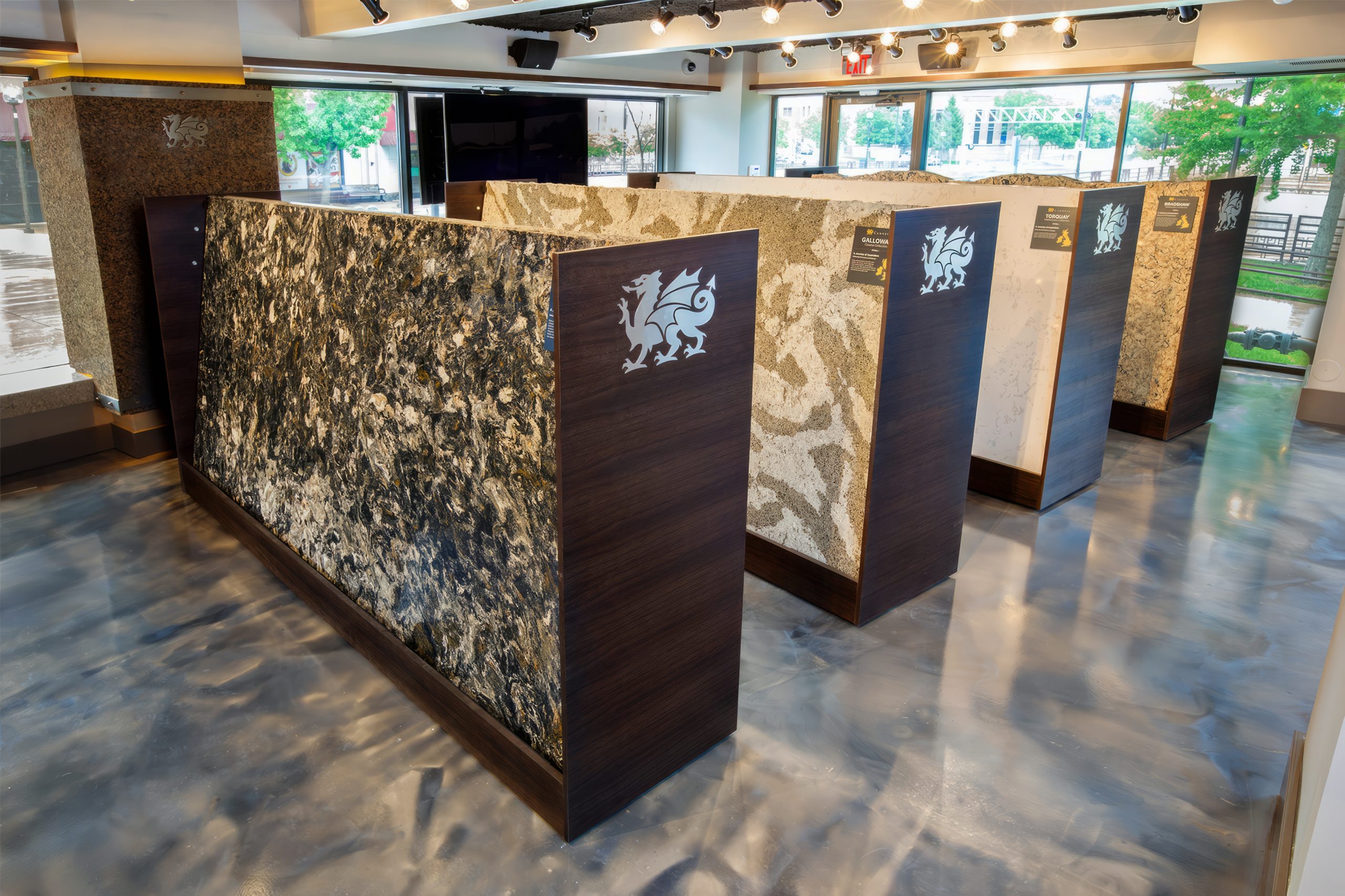 Slab Displays